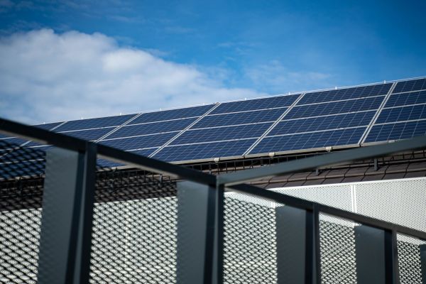10 avantages des panneaux solaires pour réduire vos factures d'électricité