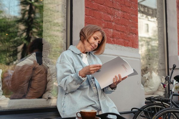 Les distinctions essentielles entre prêtre et abbé expliquées